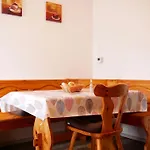בית חווה Buehlbauernhof *